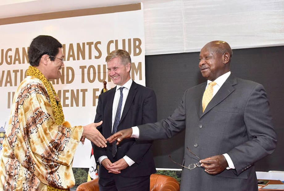 Museveni At Giants Club