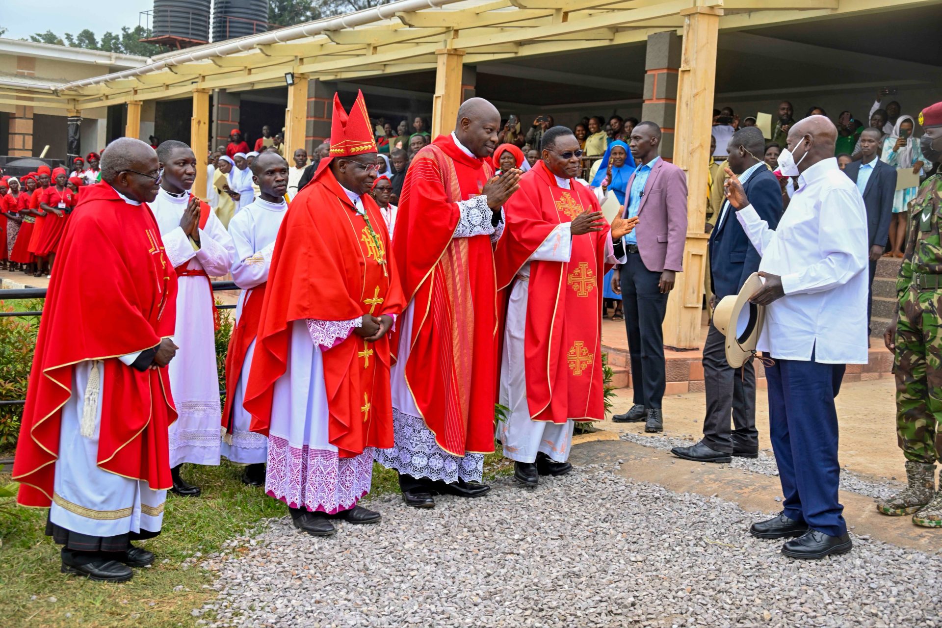 catholic meet museveni